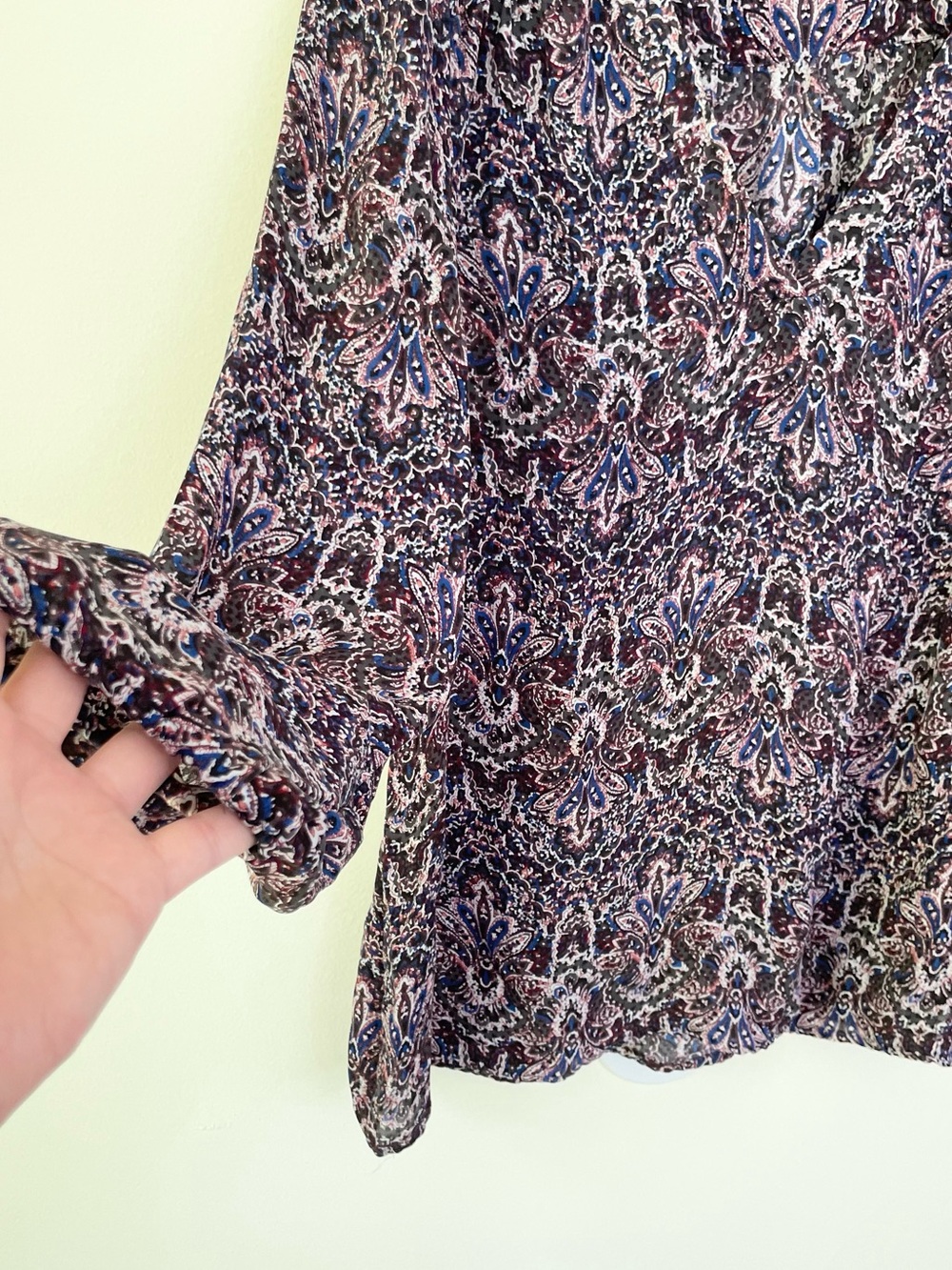 Joie Odette Paisley Print Peasant Style 100% Silk Blouse Long Sleeve M Medium - Picture 4 of 8